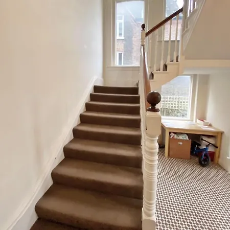 Exquisite 2beds, 2baths In Charming Camden Area - Belsize Park