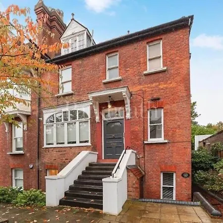 Exquisite 2beds, 2baths In Charming Camden Area - Belsize Park Lägenhet *