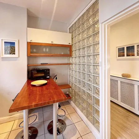 Exquisite 2beds, 2baths In Charming Camden Area - Belsize Park Lägenhet *