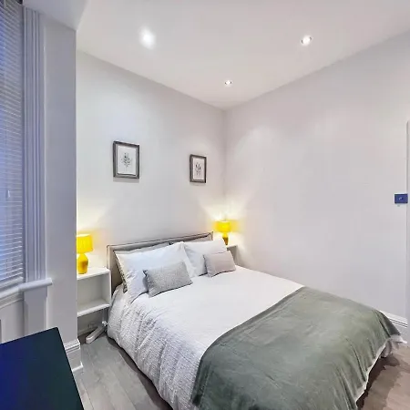 Exquisite 2beds, 2baths In Charming Camden Area - Belsize Park Lägenhet *