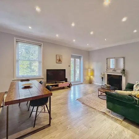 Exquisite 2beds, 2baths In Charming Camden Area - Belsize Park Lägenhet London