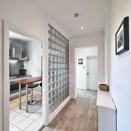 Exquisite 2beds, 2baths In Charming Camden Area - Belsize Park Lägenhet London