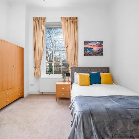 Comfort And Space In Canary Wharf With Easy Access To Excel, O2 Arena And Airport * London