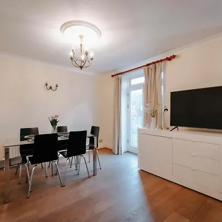 Fantastic 2bdr Free Car Parking London