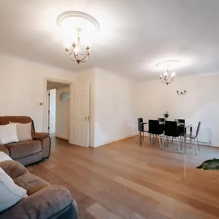 Apartment Fantastic 2bdr Free Car Parking