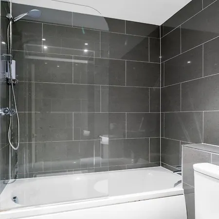 Apartment Comfort And Space In Canary Wharf With Easy Access To Excel, O2 Arena And Airport *