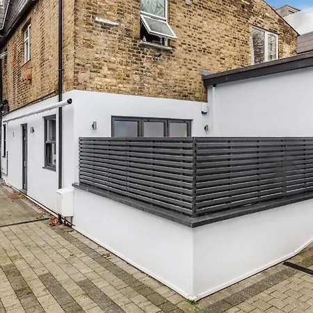 Apartman Stylish 1br 1ba Private Patio
