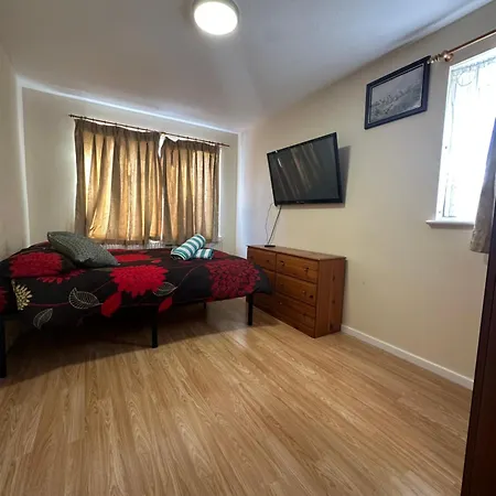 民宿 Spacious Double Near Excel