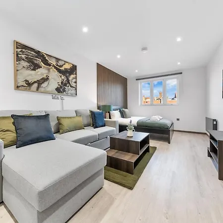 Modern - Golders - Near Station Apartment *