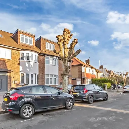 Apartment Modern - Golders - Near Station