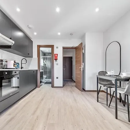 Apartment Modern - Golders - Near Station
