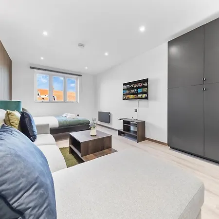 Apartment Modern - Golders - Near Station
