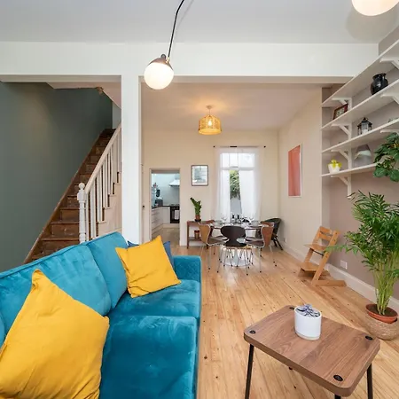 度假居 Pass The Keys Airy 1850s Coach House With Private Balcony *