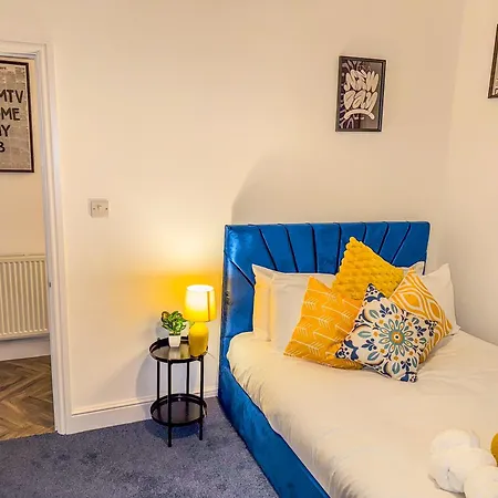 Apartment The Wanderer 3 Bedroom By Altoluxoexperience Short Lets & Serviced With Free Parking & Wifi London