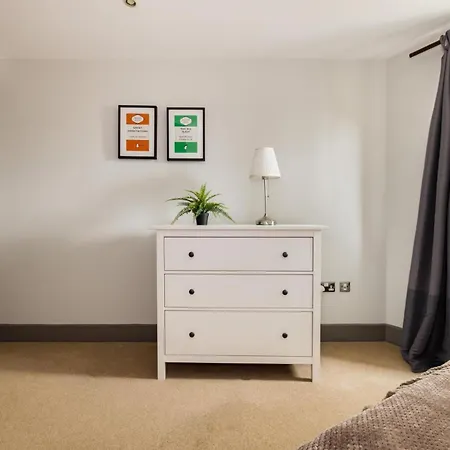 Sunshine In My Mood - 2 Bedroom Flat In Battersea 伦敦