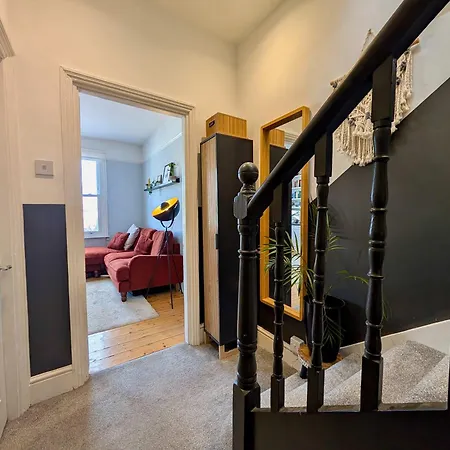 Διαμέρισμα Charming And Modern Flat In Wimbledon