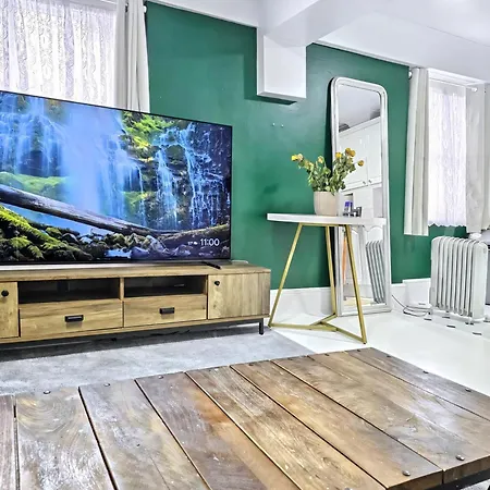 Apartment Berkeley London