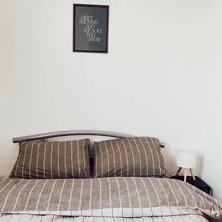 Big 1-bed Flat Elephant & Castle Apartment *