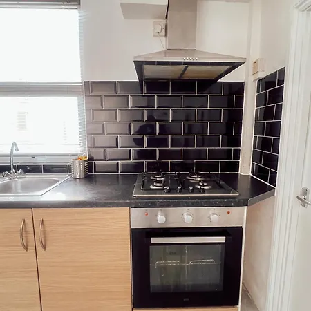 Big 1-bed Flat Elephant & Castle Apartment