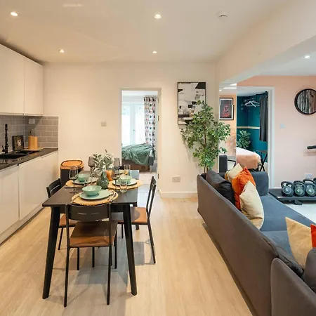 3bedrooms Next To Kilburn And Hampstead Station