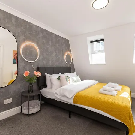 Cute 2 Bedroom House - 10 Min Walk To Woolwich Dlr & Elizabeth Line - Netflix - Espresso Machine