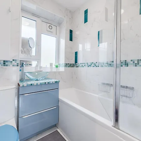 Close To The Us Embassy, 9 Elms - Spacious 1 Bed Appartement