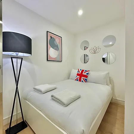 Next To King Cross D Londra