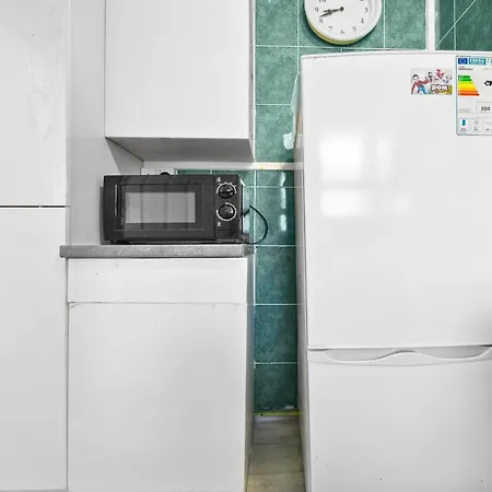 Modern 2 Bed Sleeps 7 London