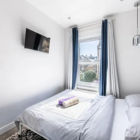 Stylish Flat In West Hampstead דירה לונדון