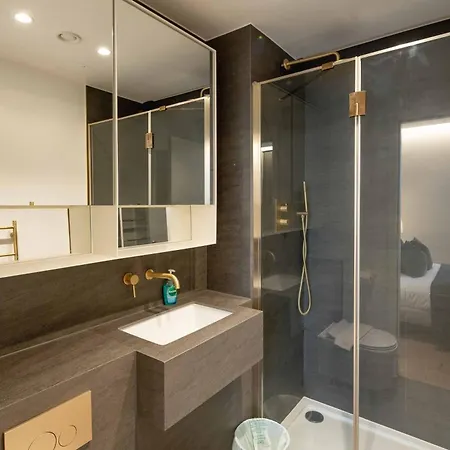 公寓 Sunrise View Luxury With Balcony And Elevator *