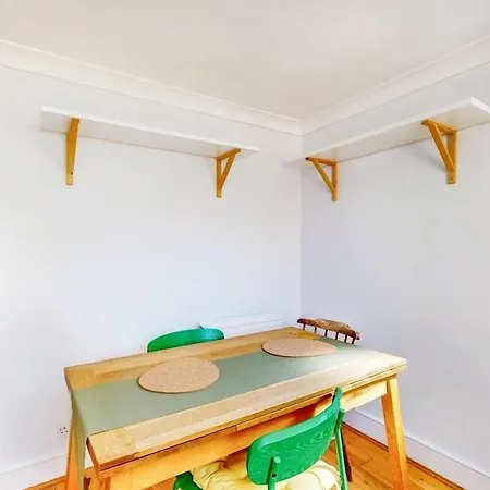Bright 1-bedroom Flat With Great Transport Links 公寓 *