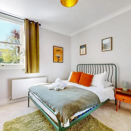 公寓 Bright 1-bedroom Flat With Great Transport Links