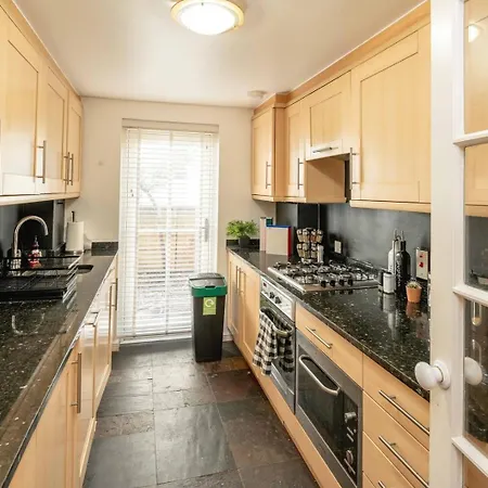 Serene Garden Flat - Steps From Tower Bridge Apartamento *