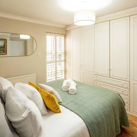 Serene Garden Flat - Steps From Tower Bridge Londres