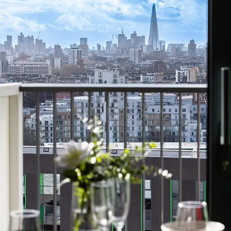アパート Cozy Near Canary Wharf