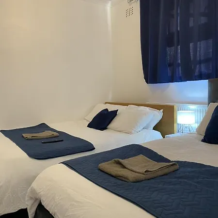 Entire Spacious - Close To