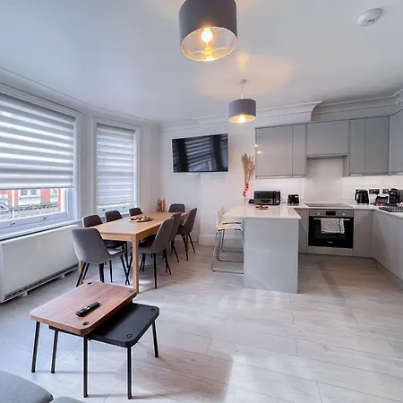 3-bed In The Heart Of Fitzrovia * London