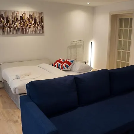 アパート Ideal 2bhk In Upper Berkeley Bk1