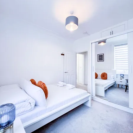 3-bed In The Heart Of Fitzrovia