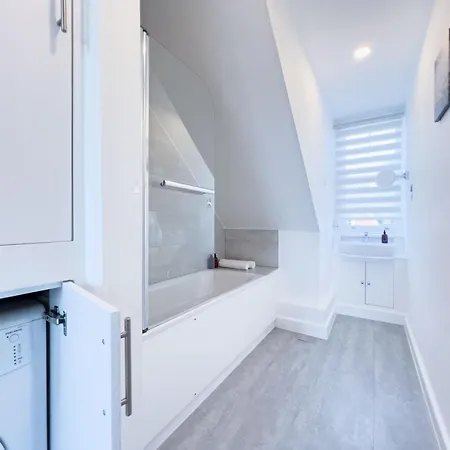 3-bed In The Heart Of Fitzrovia *