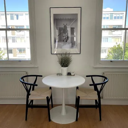 Pretty In Notting Hill - 1 Min From Tube ロンドン