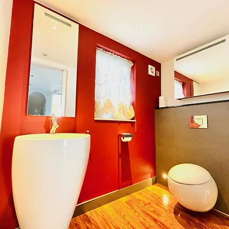 Elegant And Modern 3-bedroom Victorian House In Westminster, Londres