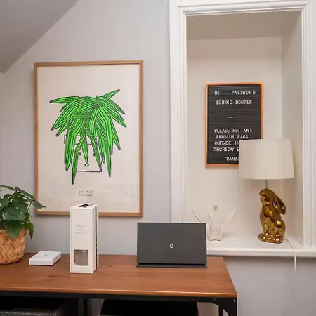 Cosy Retreat For Two Off Upper St, Islington Pass The Keys Apartment