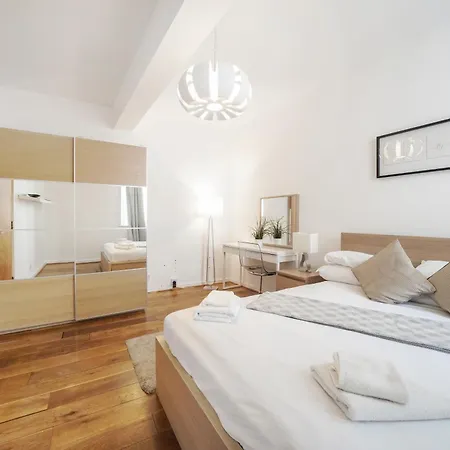 Apartment Oxford Street By Advan