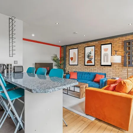 Waterloo - Modern And Industrial 2 Bed - Close To Bridge, Sleeps 6 דירה *