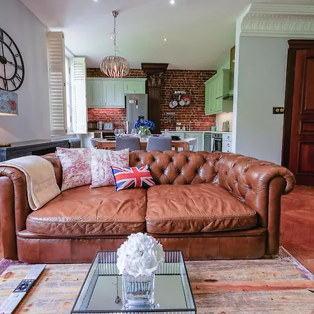 Paddington, Classic Two Bedroom