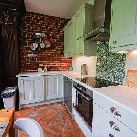 Apartment Paddington, Classic Two Bedroom *