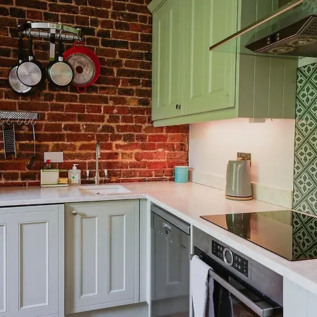 Paddington, Classic Two Bedroom