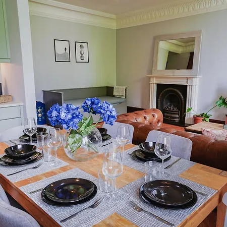 Paddington, Classic Two Bedroom