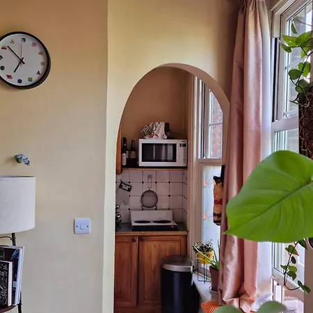 Cozy En-suite - Bright, & *